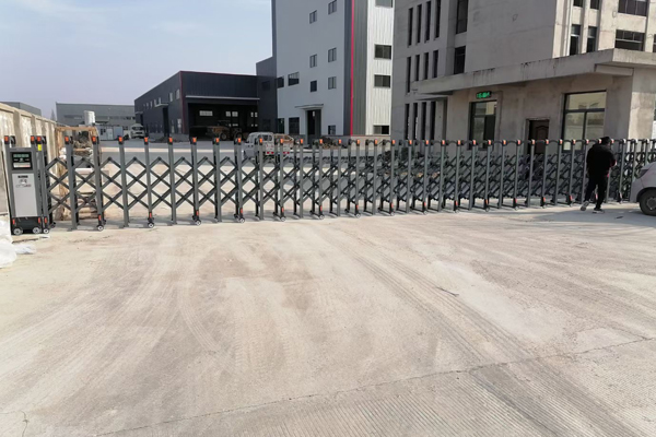 荊州瀚堃公司電動(dòng)門、錐形旗桿安