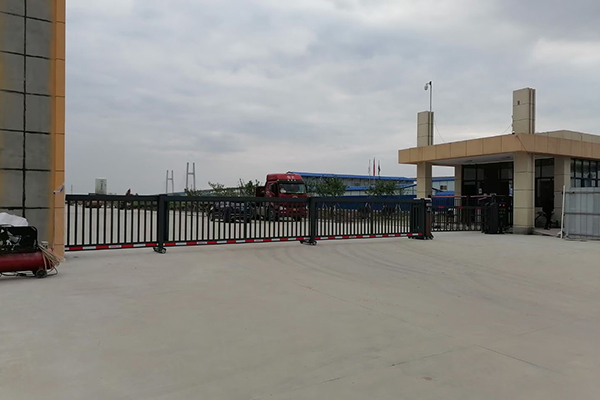 中旗（湖北）公司電動(dòng)伸縮平移門